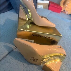 Women's Cream Heels